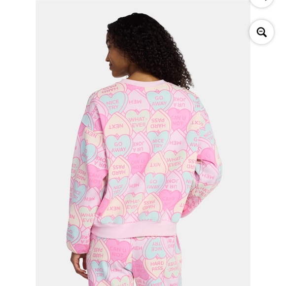 Wound Up Women’s Pink Candy Hearts Graphic Sweatshirt Size Medium NWT - Picture 6 of 8